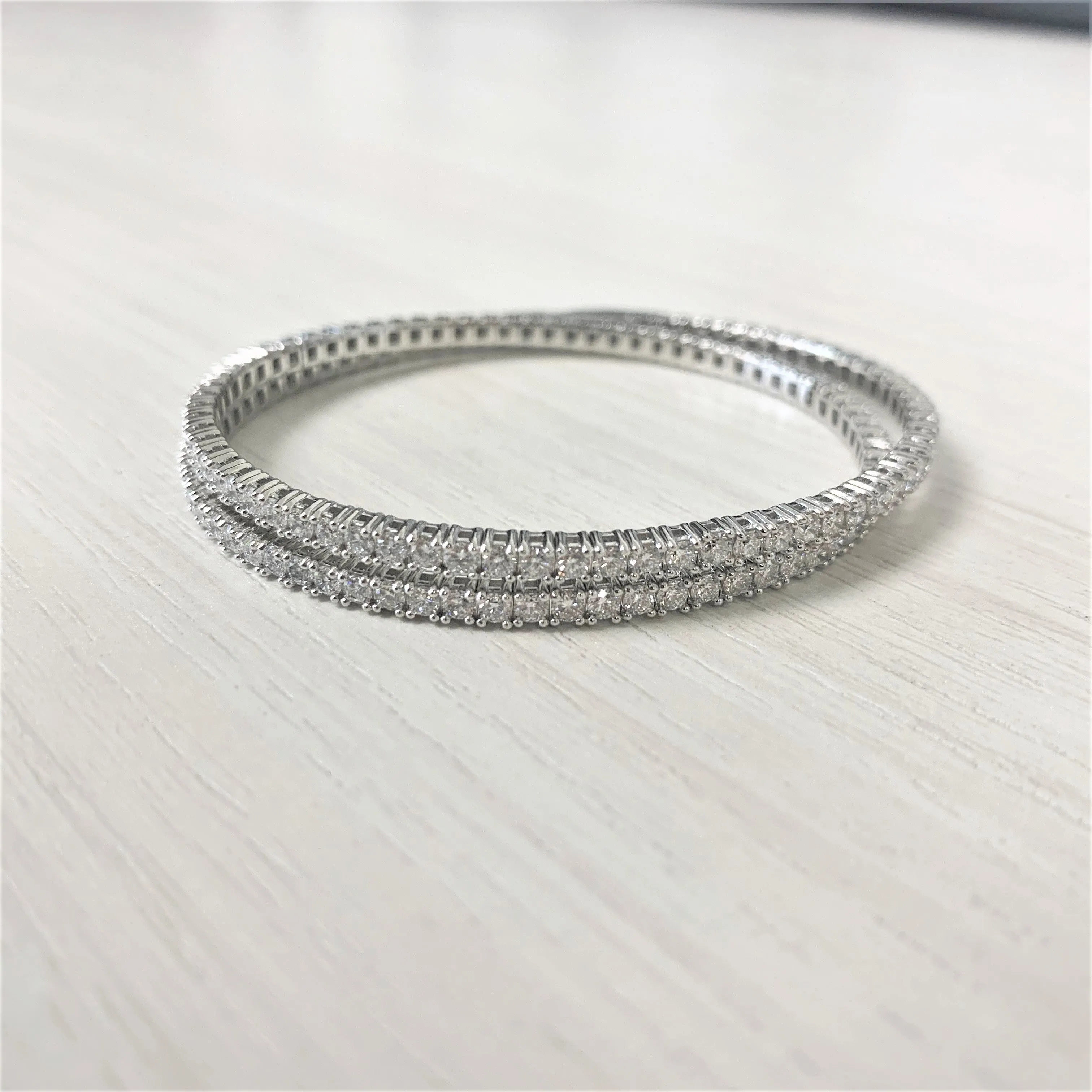 14k Gold & Diamond Flexible Bangle - 6.71ct