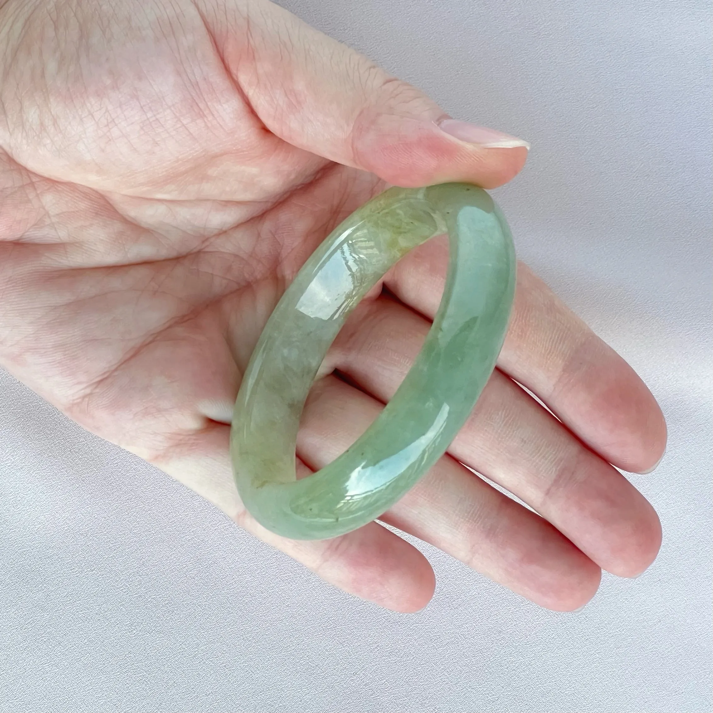 62358 58.3mm Green Type A Jadeite Bangle