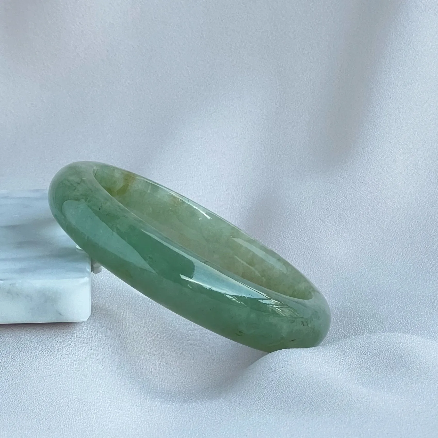62358 58.3mm Green Type A Jadeite Bangle