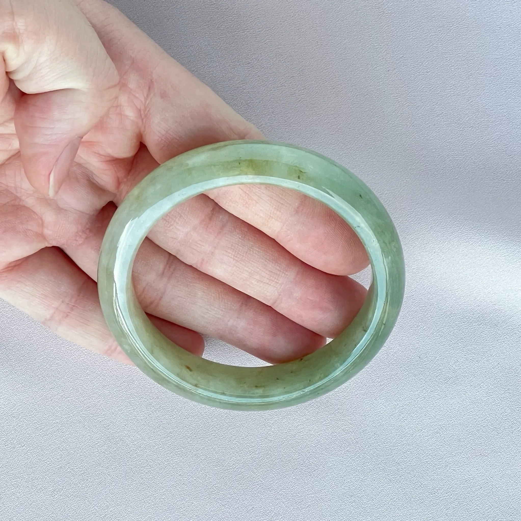 62358 58.3mm Green Type A Jadeite Bangle