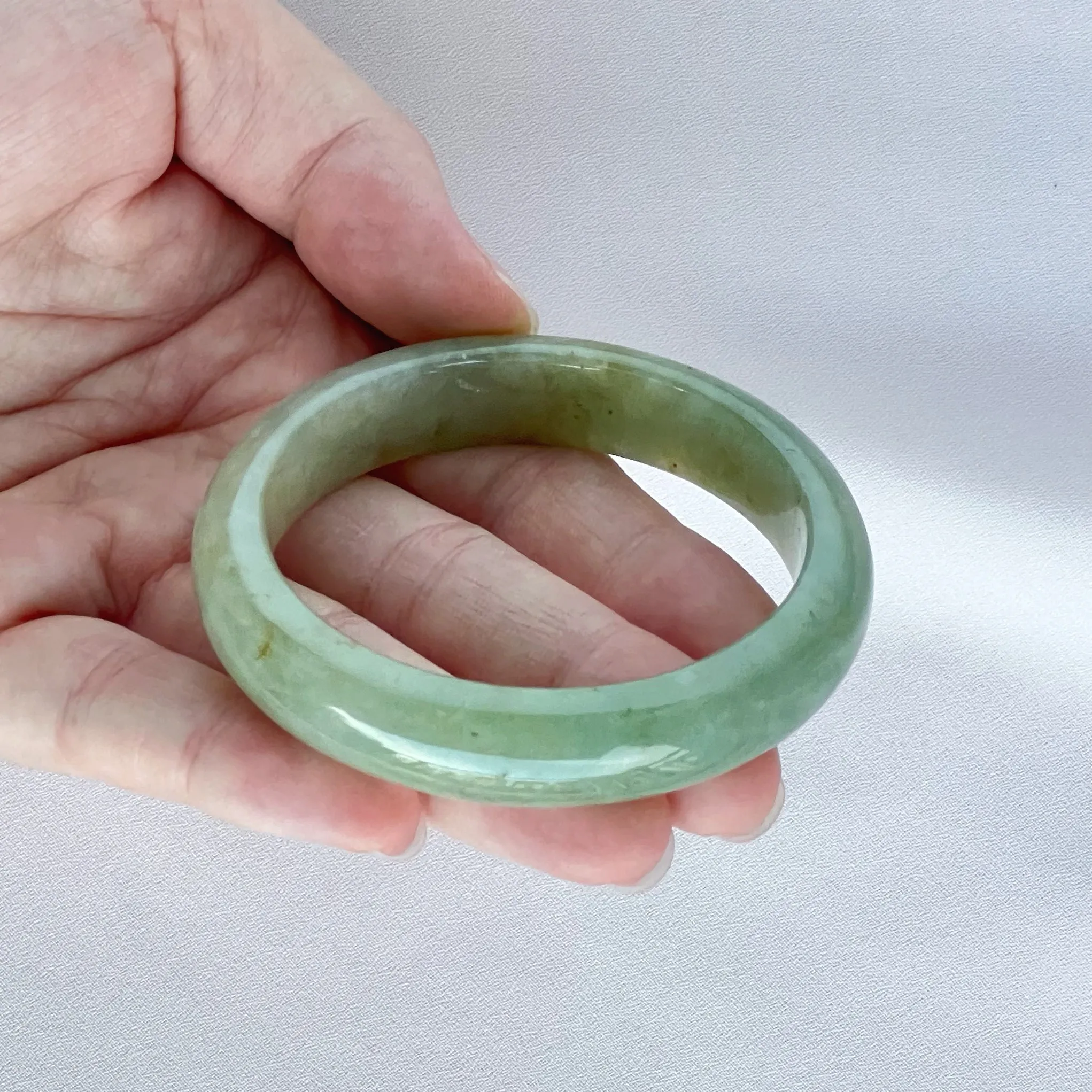 62358 58.3mm Green Type A Jadeite Bangle