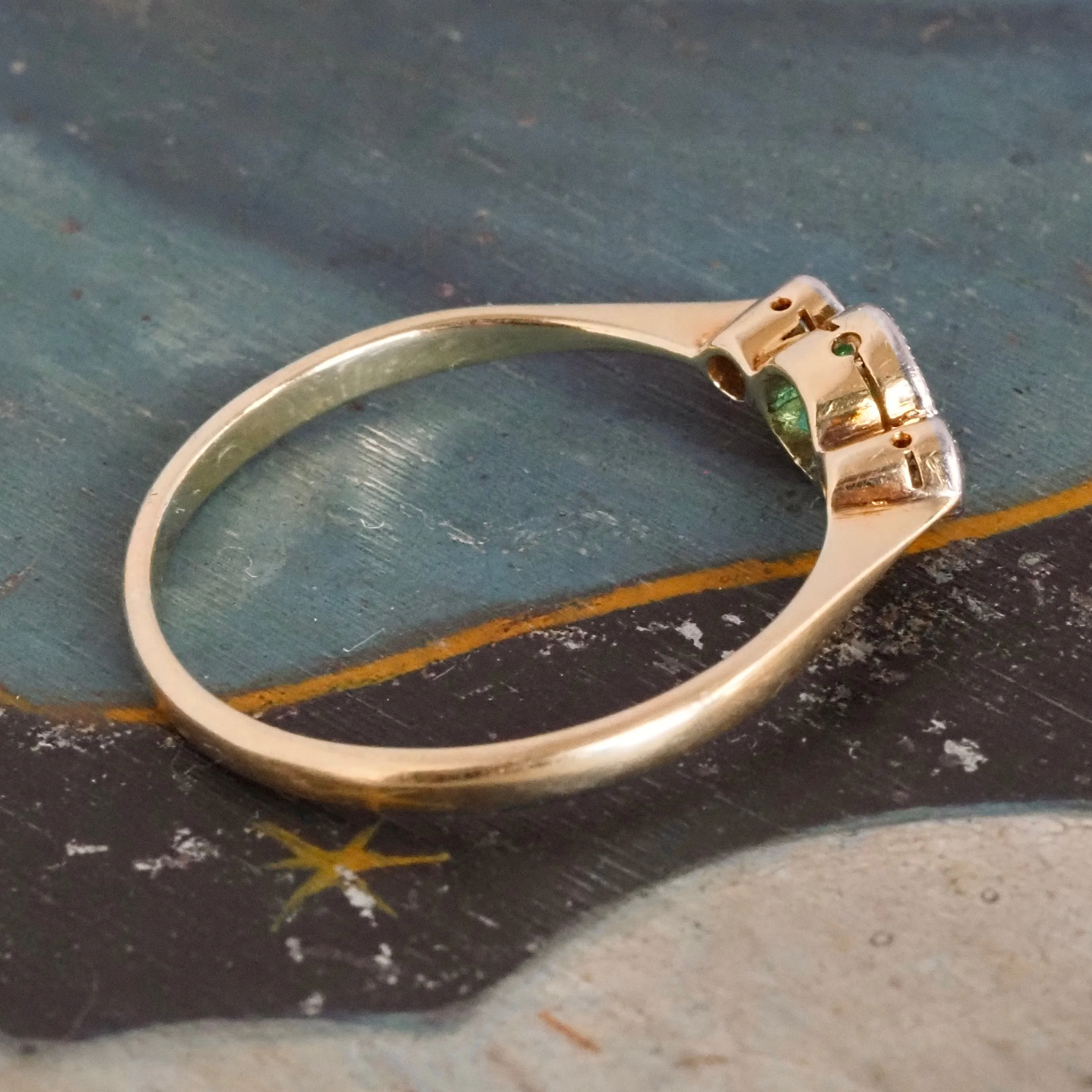 Antique Edwardian Emerald and Old Mine Cut Diamond Trilogy Platinum and 18k Gold Ring