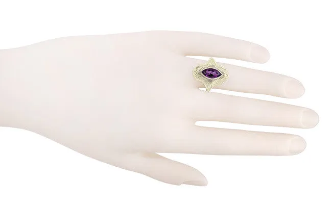 Art Deco Amethyst Filigree Cocktail Ring in 14 Karat Yellow Gold