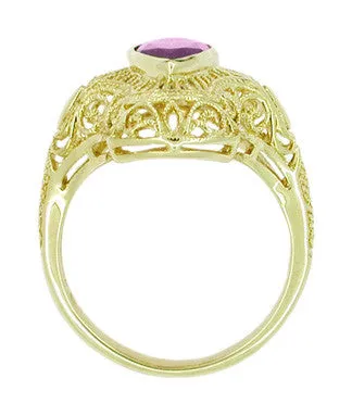 Art Deco Amethyst Filigree Cocktail Ring in 14 Karat Yellow Gold