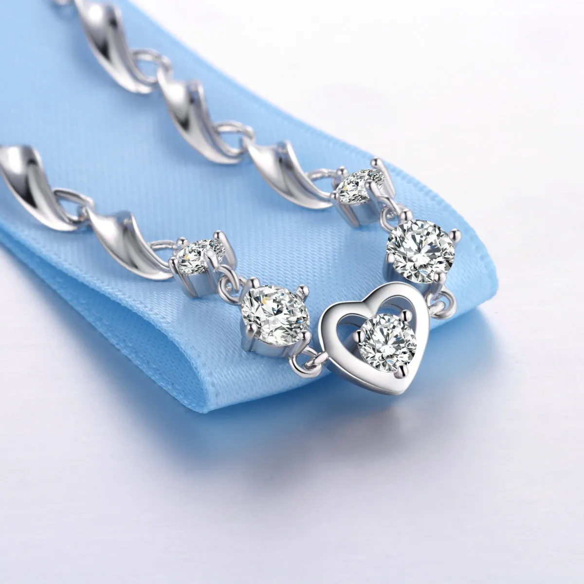Bezel Heart Round Crystal Curved Chain Bracelet