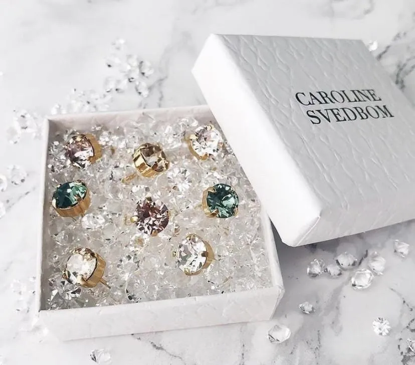 Classic stud earrings - peridot