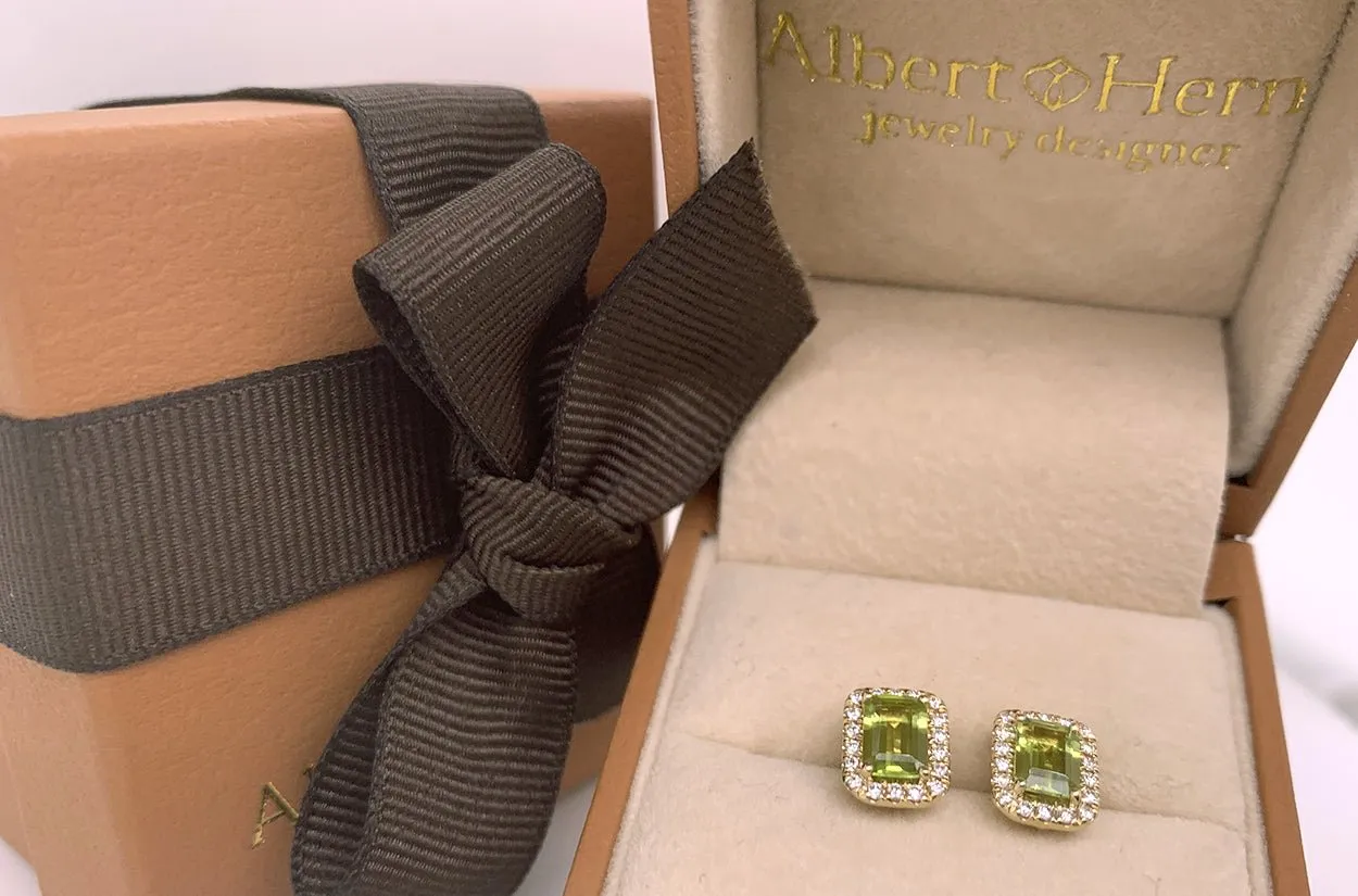 Earrings 14kt Gold Peridot Emerald Cut & Diamonds Studs