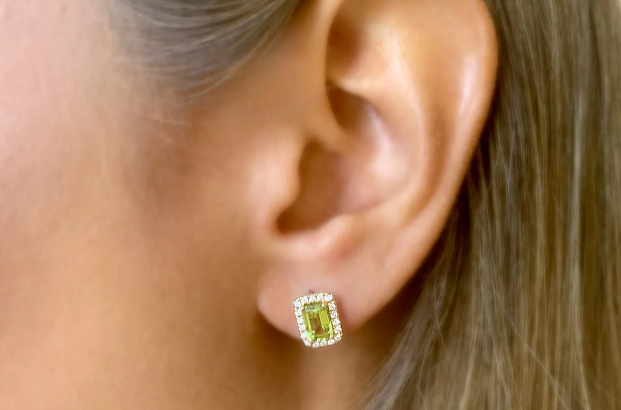 Earrings 14kt Gold Peridot Emerald Cut & Diamonds Studs