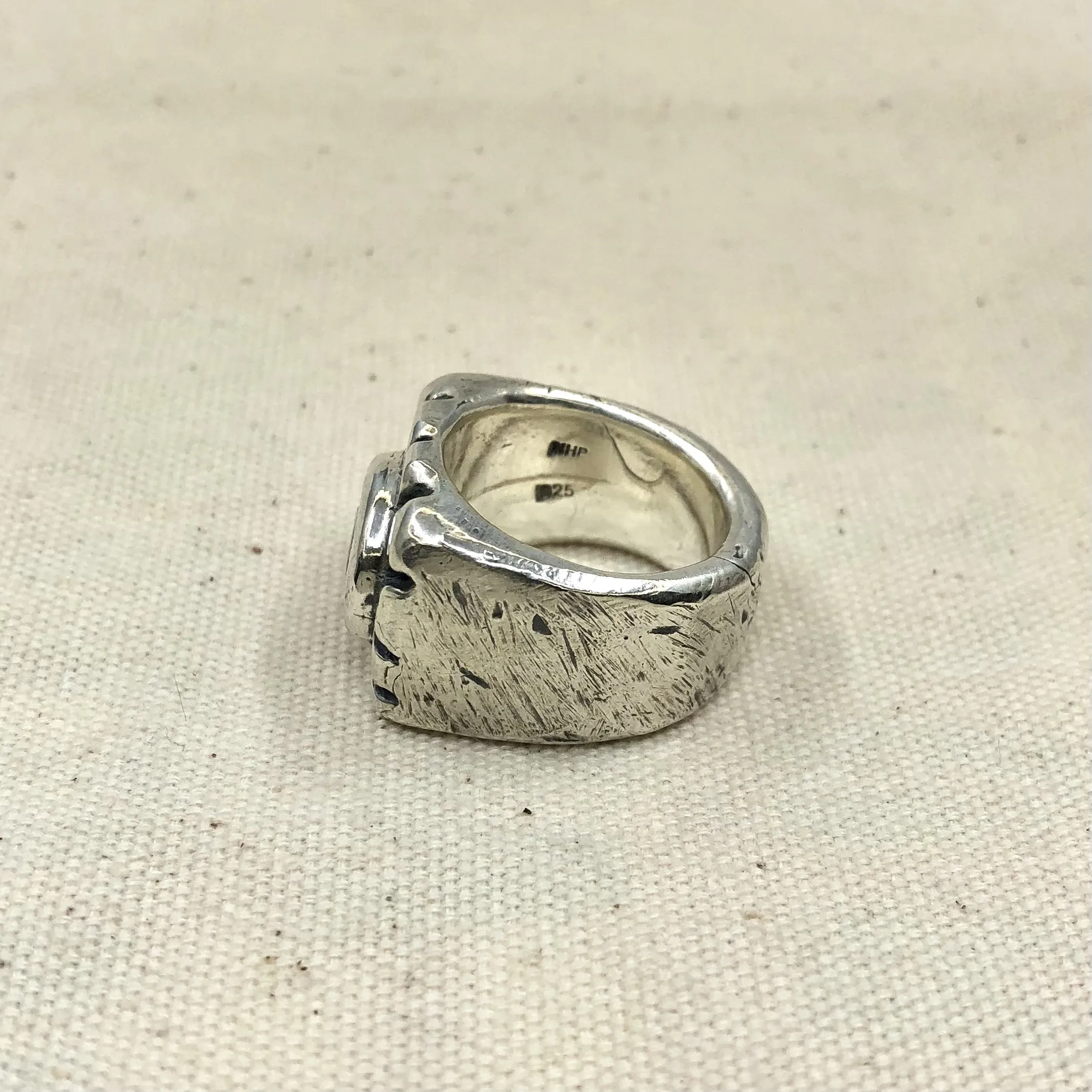Eye Ring