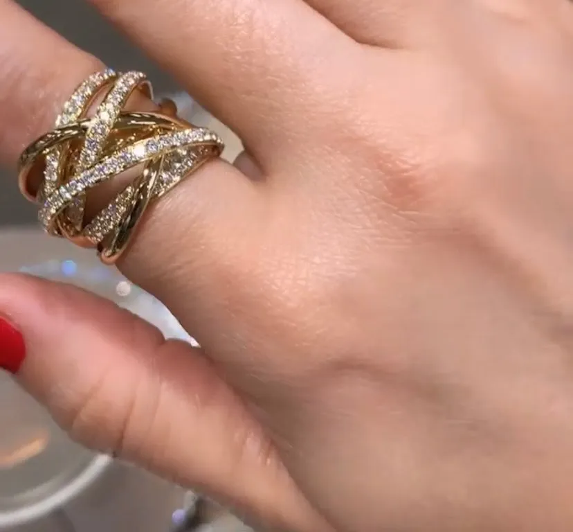 Ladies Diamond Overlap Style Yellow Gold Fancy Ring