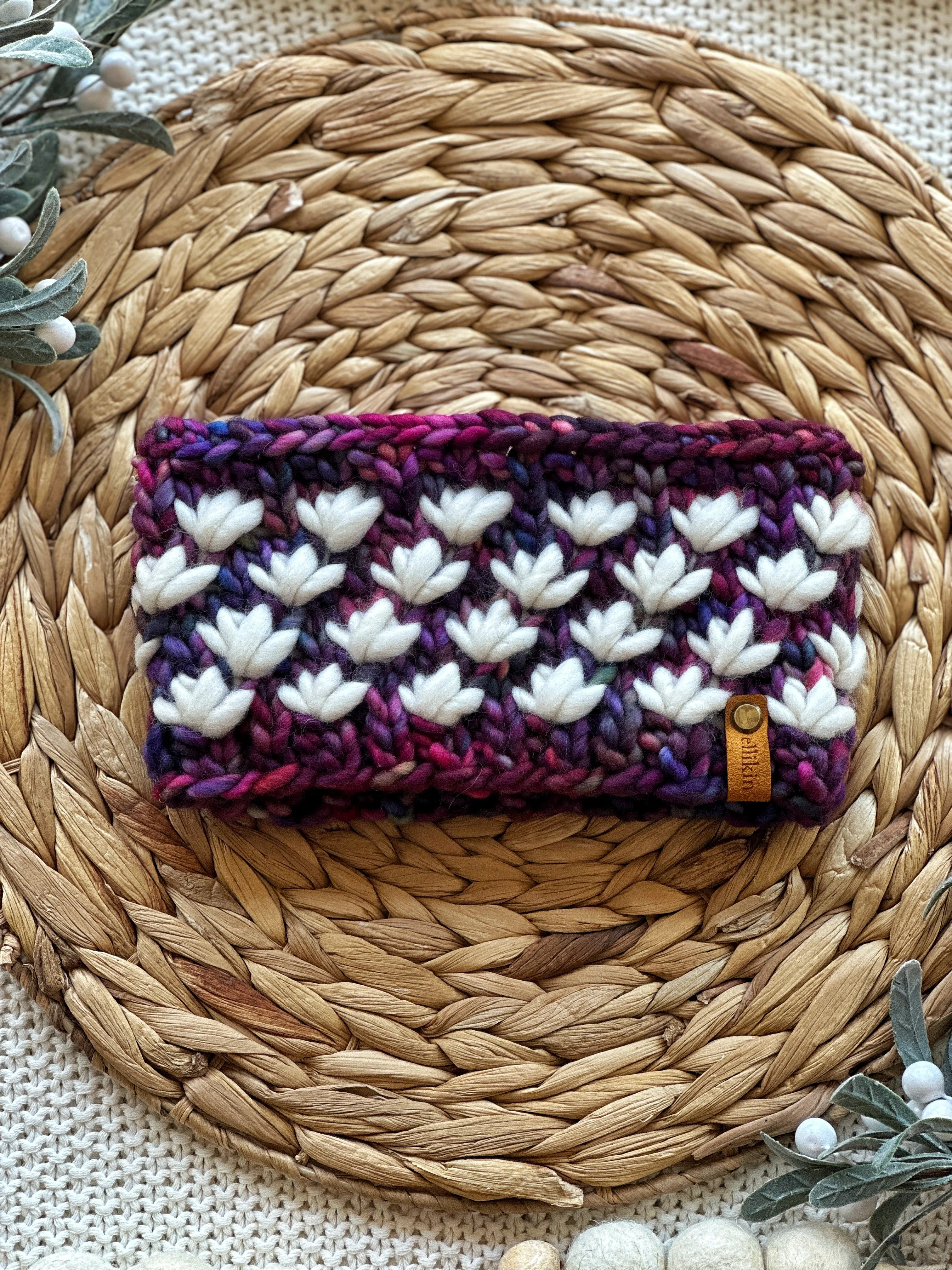 Lotus Flower Headband in Anniversario