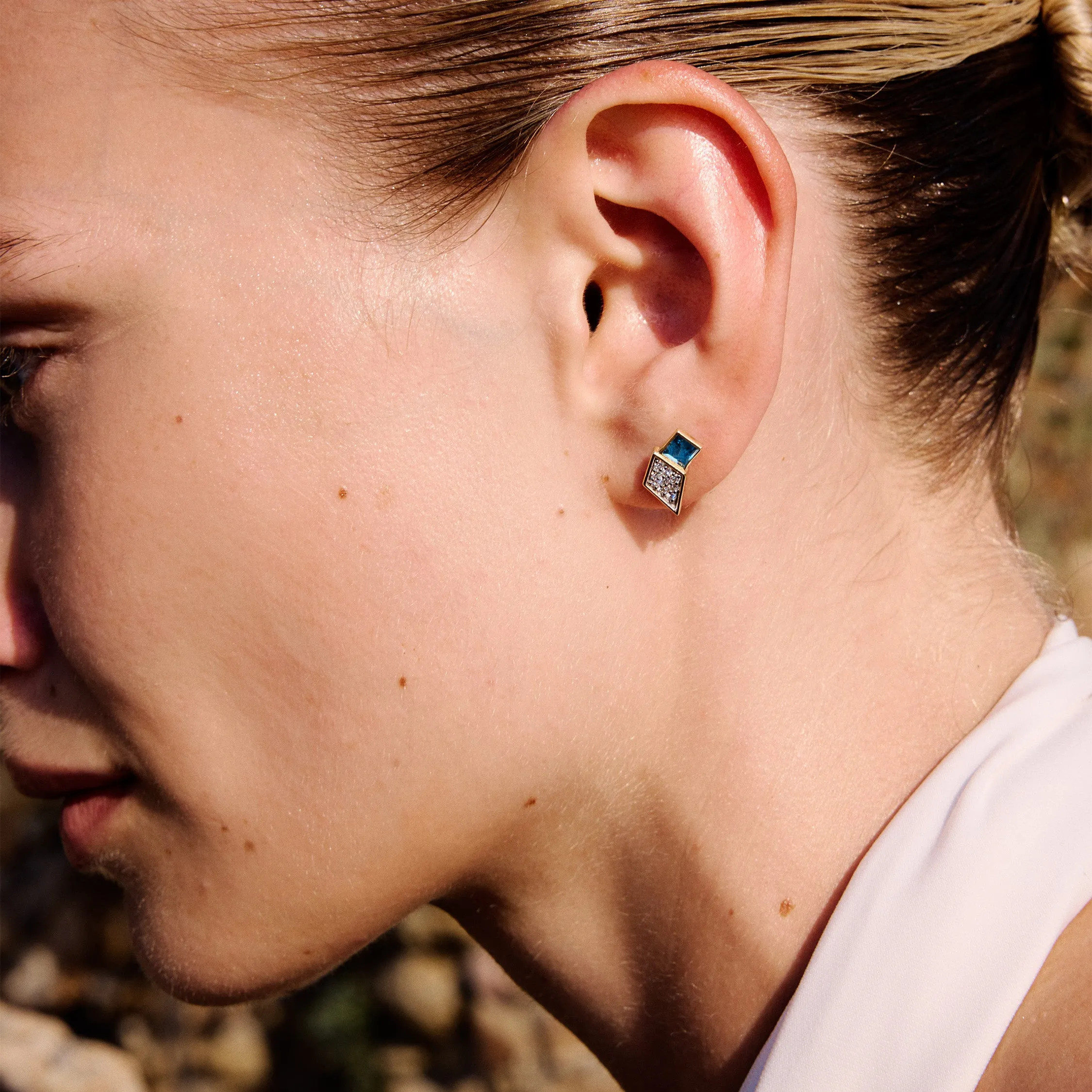 Lumiere Studs