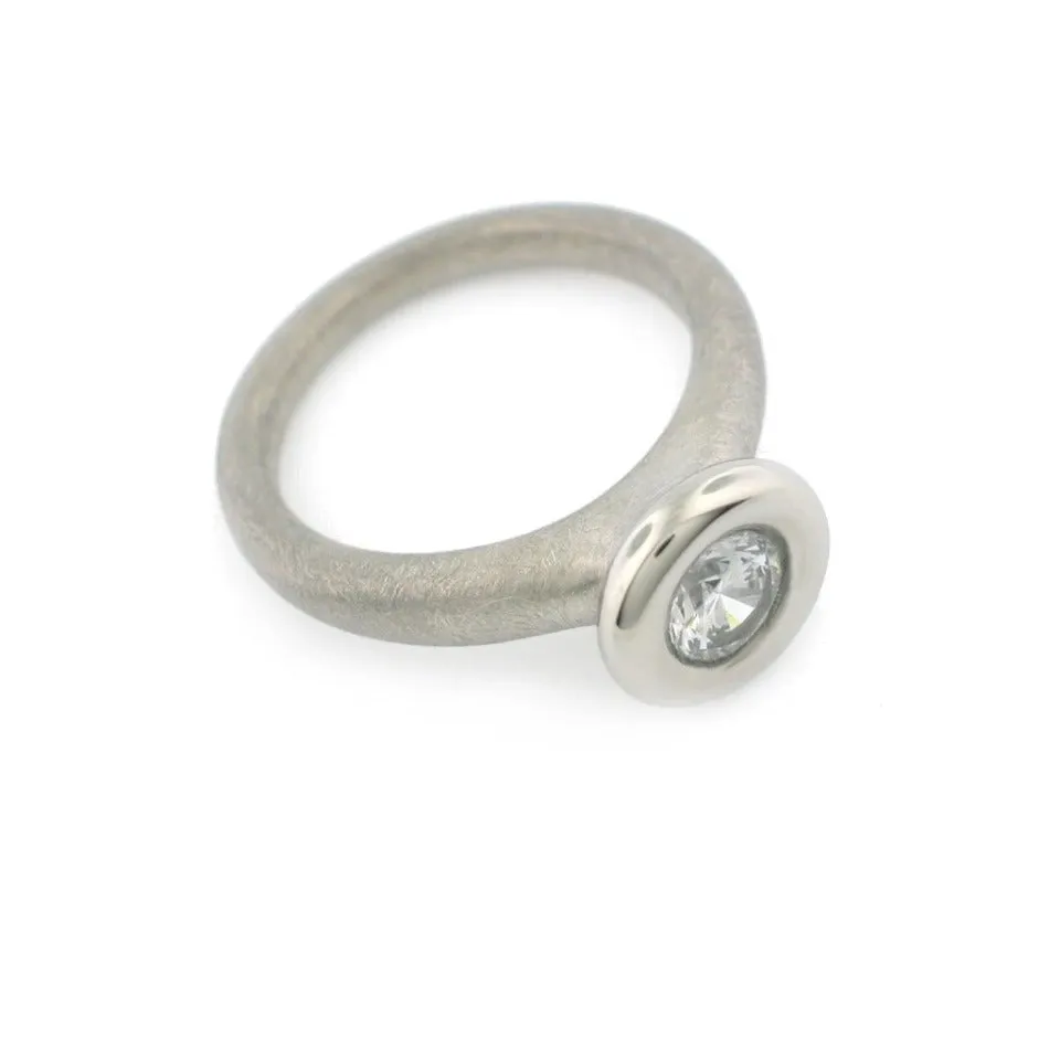 Series 42 | Arc Engagement Ring. Pd.   5 mm Mtg.