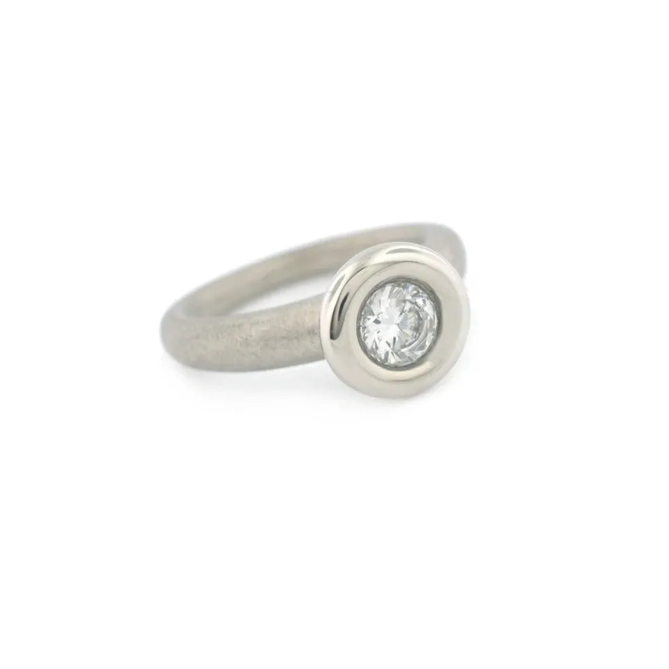 Series 42 | Arc Engagement Ring. Pd.   5 mm Mtg.