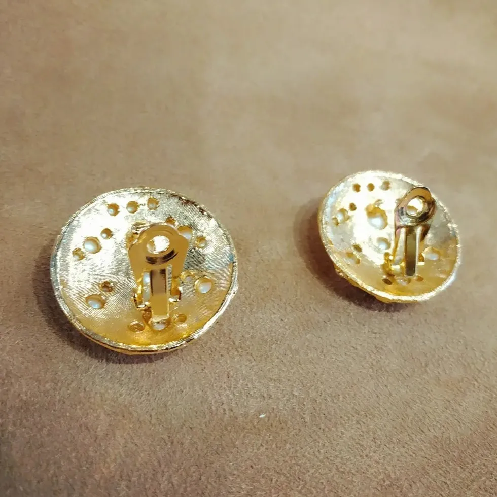 Vintage Gold Clusters of Pearl Earrings Clip On